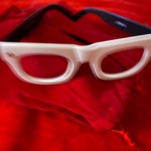 Designer - “NO” - Designer Look- “YES”